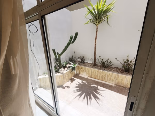 Appartamento di Alto Standing Completamente Ristrutturato da Affittare — Ghandi / Brahim Roudani, Casablanca
