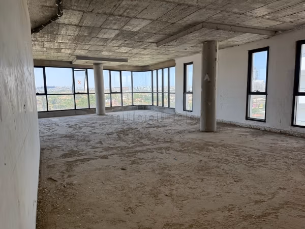 Appartamento di Alto Standing Completamente Ristrutturato da Affittare — Ghandi / Brahim Roudani, Casablanca