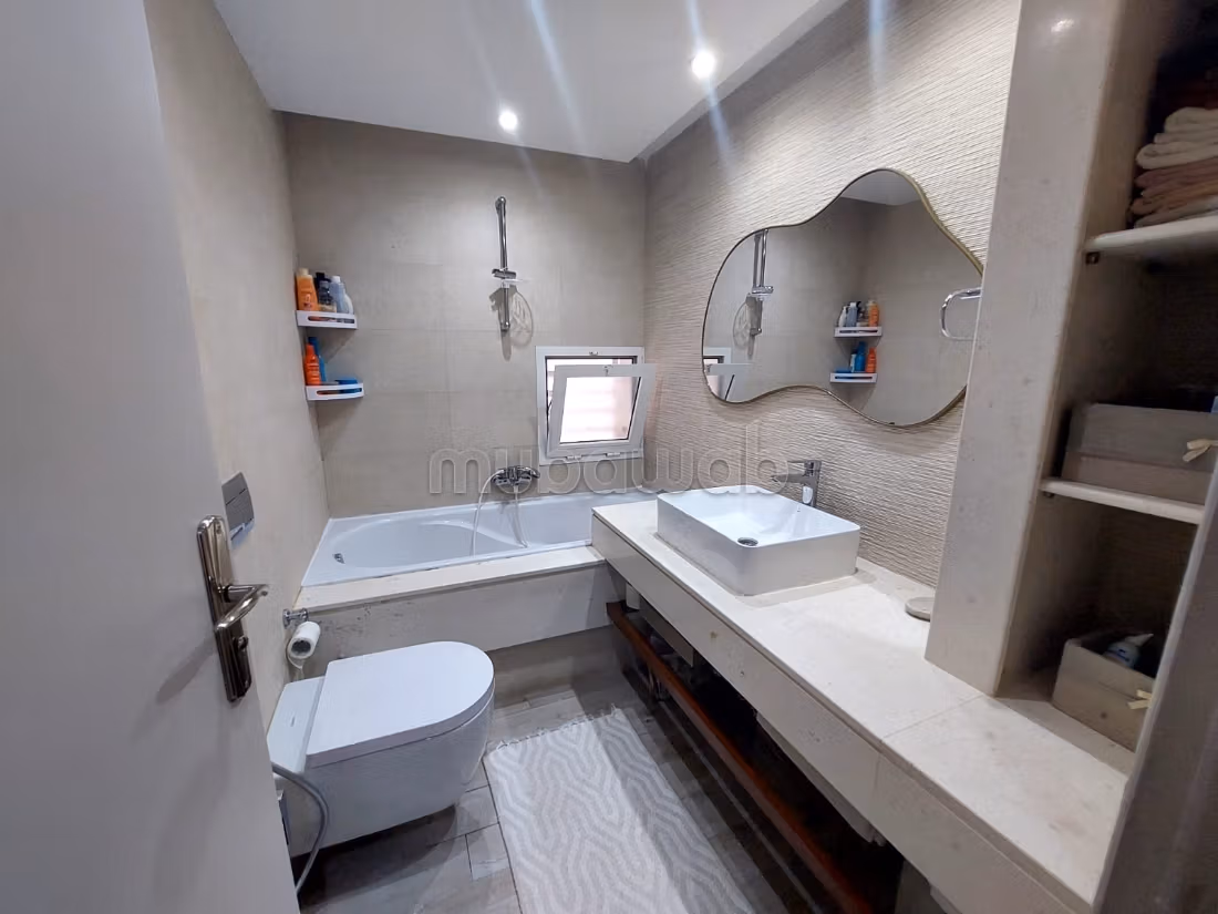A vendre un Duplex en S3 de 165m² à Ennasr