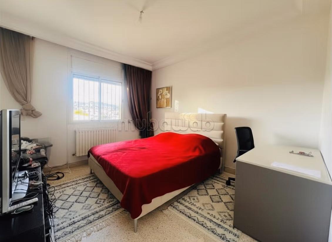 A vendre un appartement de 185m² en S3 à Ennasr 2