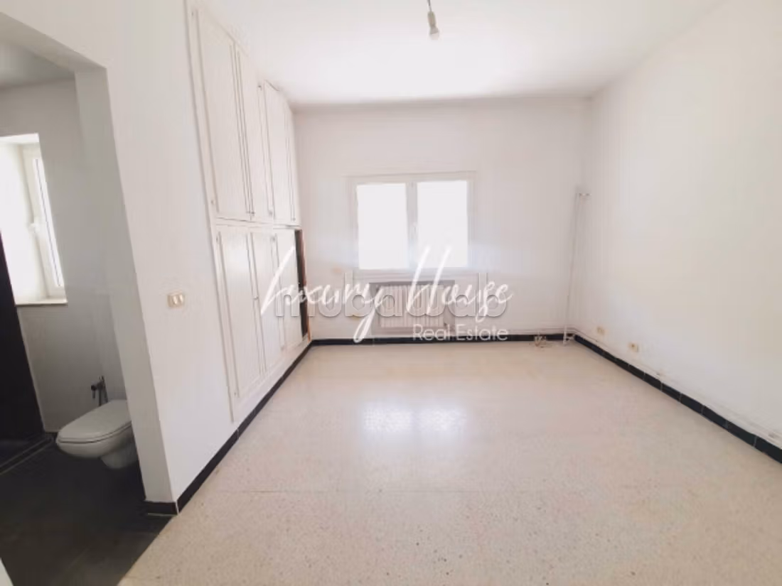 Rez de chaussée de villa S3 avec jardin à la Marsa