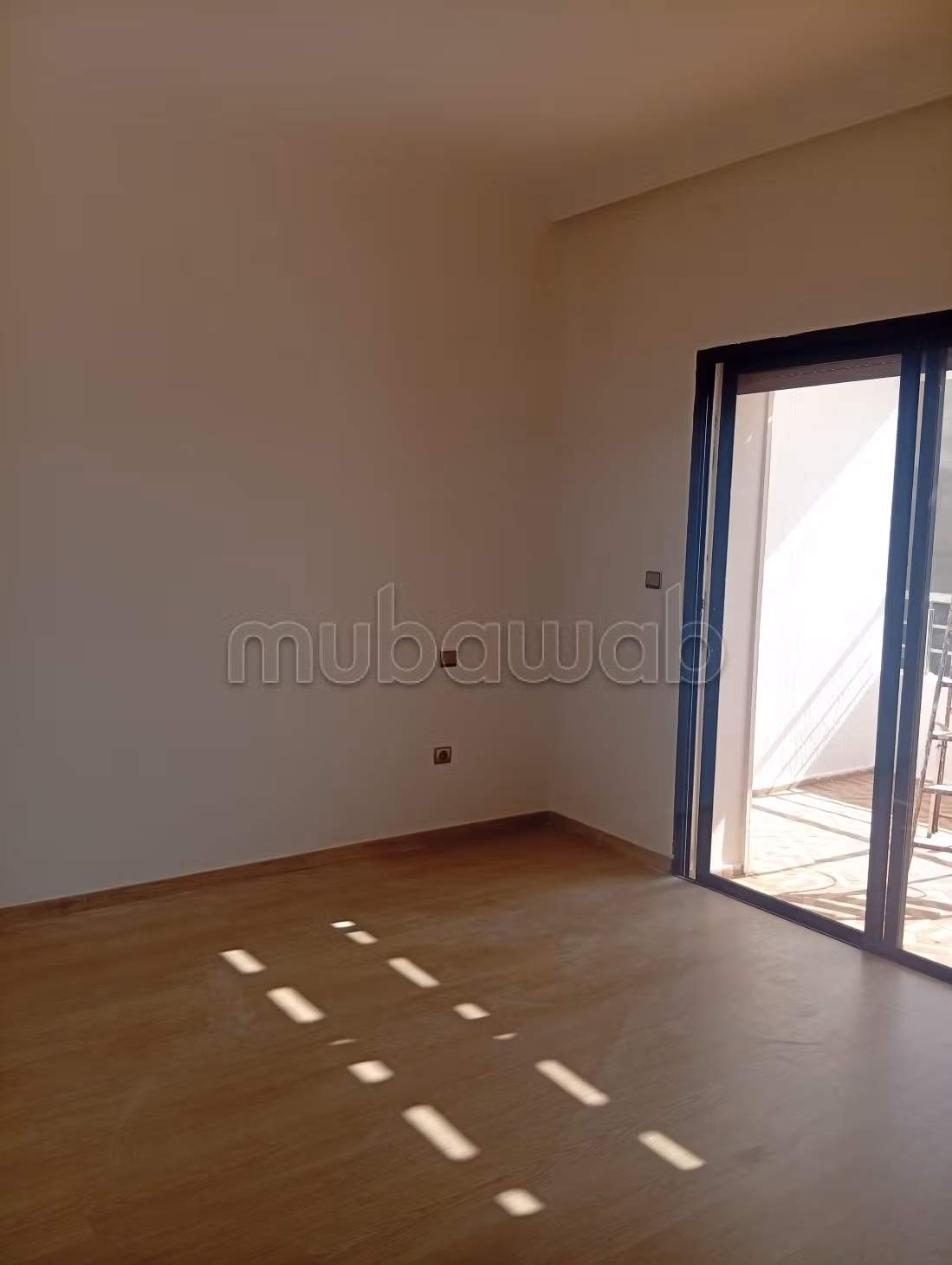 Maison de luxe à louer à Riyad. Superficie 250 m². Cheminée et climatisation