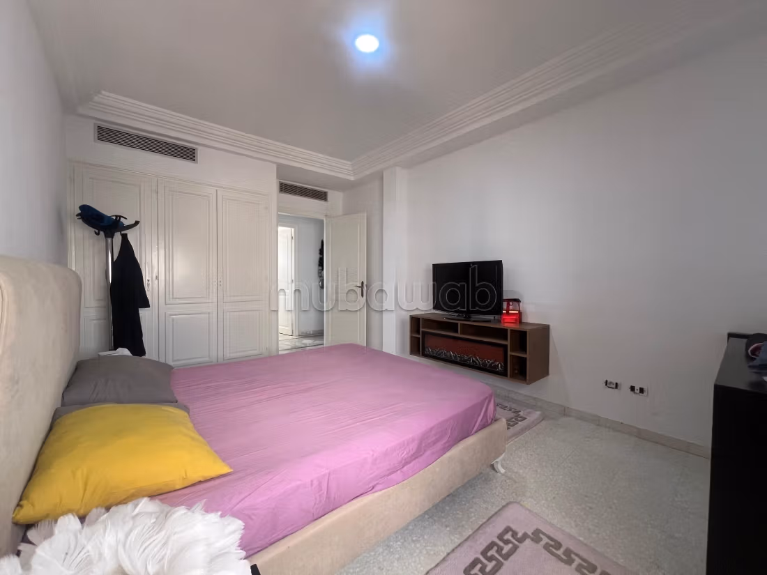 A vendre un appartement en S3 de 155m²