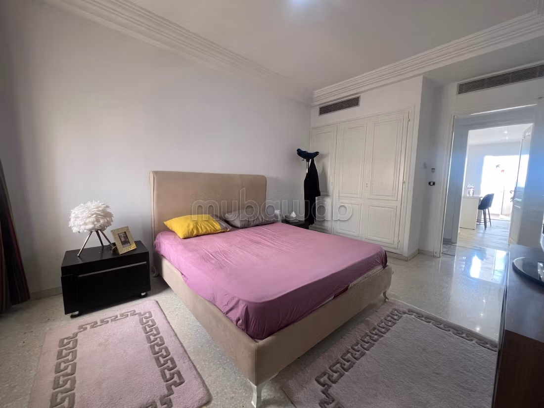 A vendre un appartement en S3 de 155m²