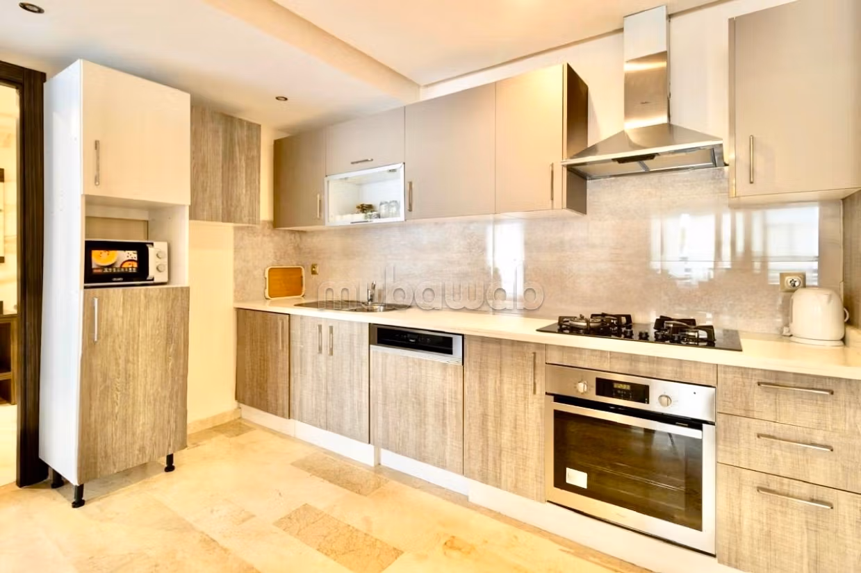 Gemeubileerd Appartement met Balkon Racine