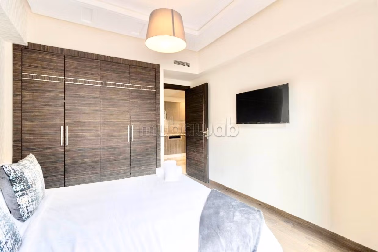 Gemeubileerd Appartement met Balkon Racine