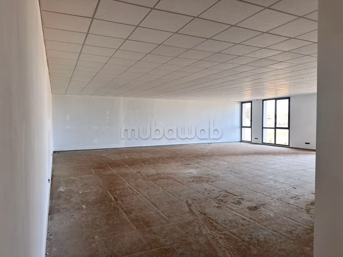 Oficinas en alquiler en Sidi Maarouf. Superficie total 171 m²