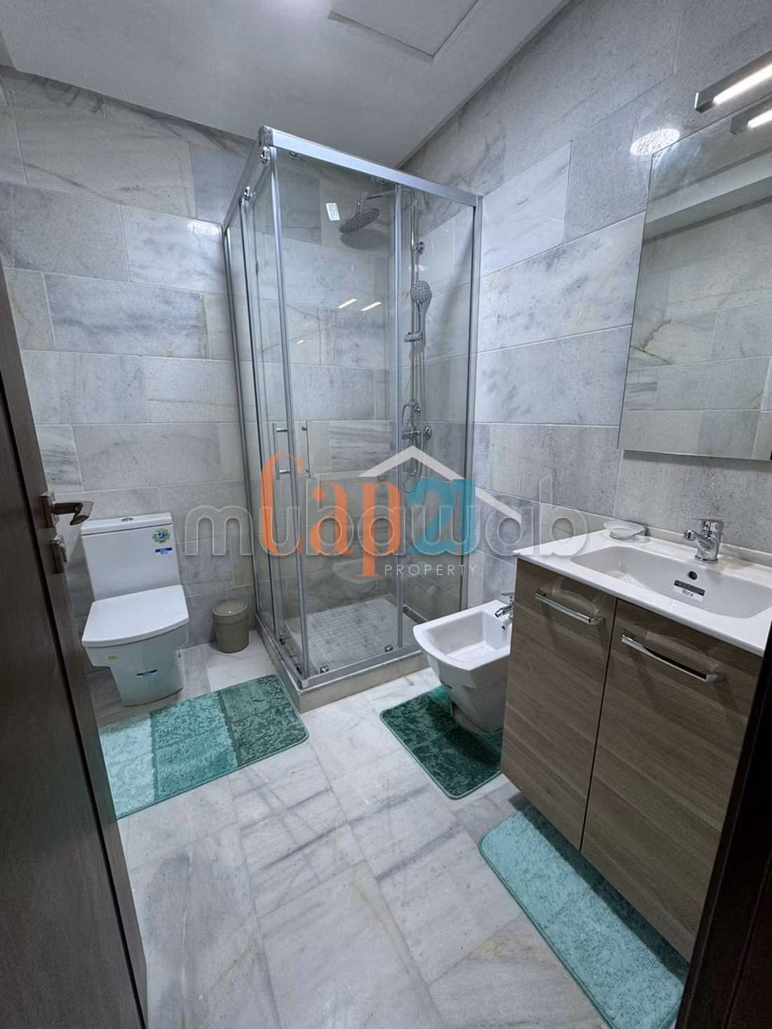 Location d'un bel appartement meublé à Place Mozar — 4