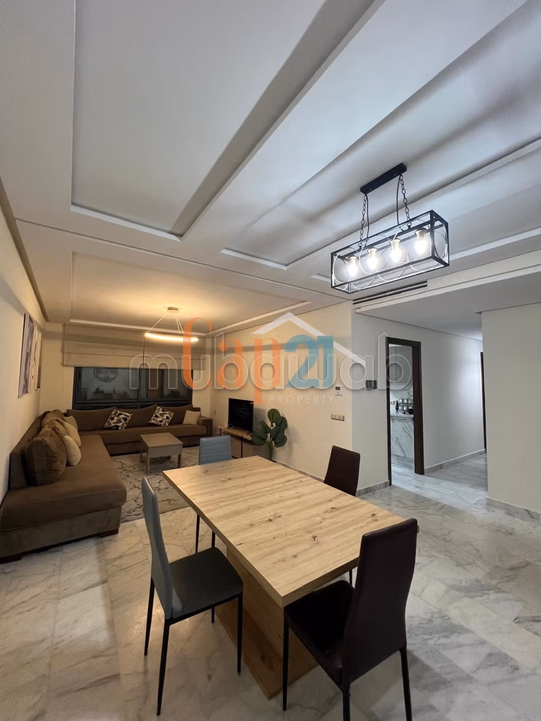 Location d'un bel appartement meublé à Place Mozar