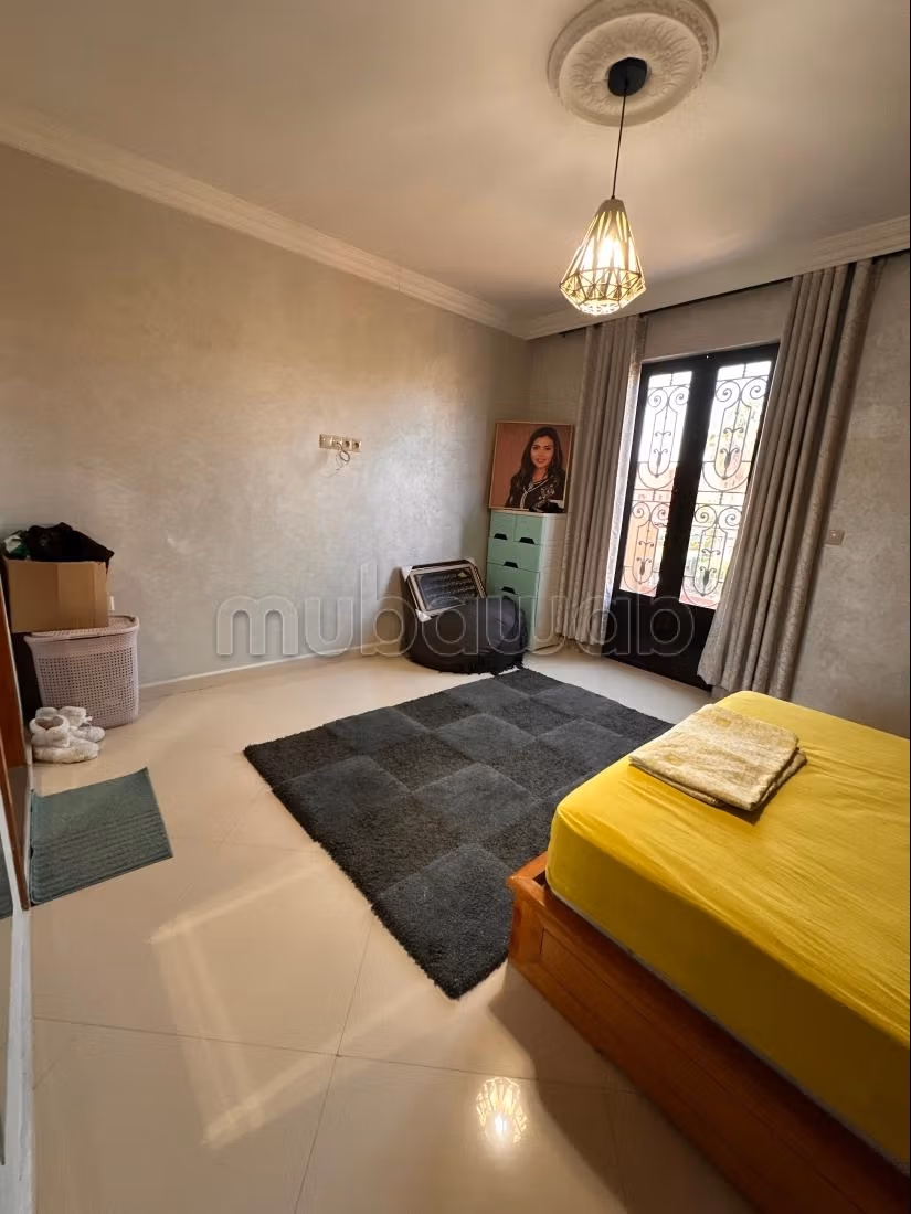 Villa arredata con piscina in affitto a Targa