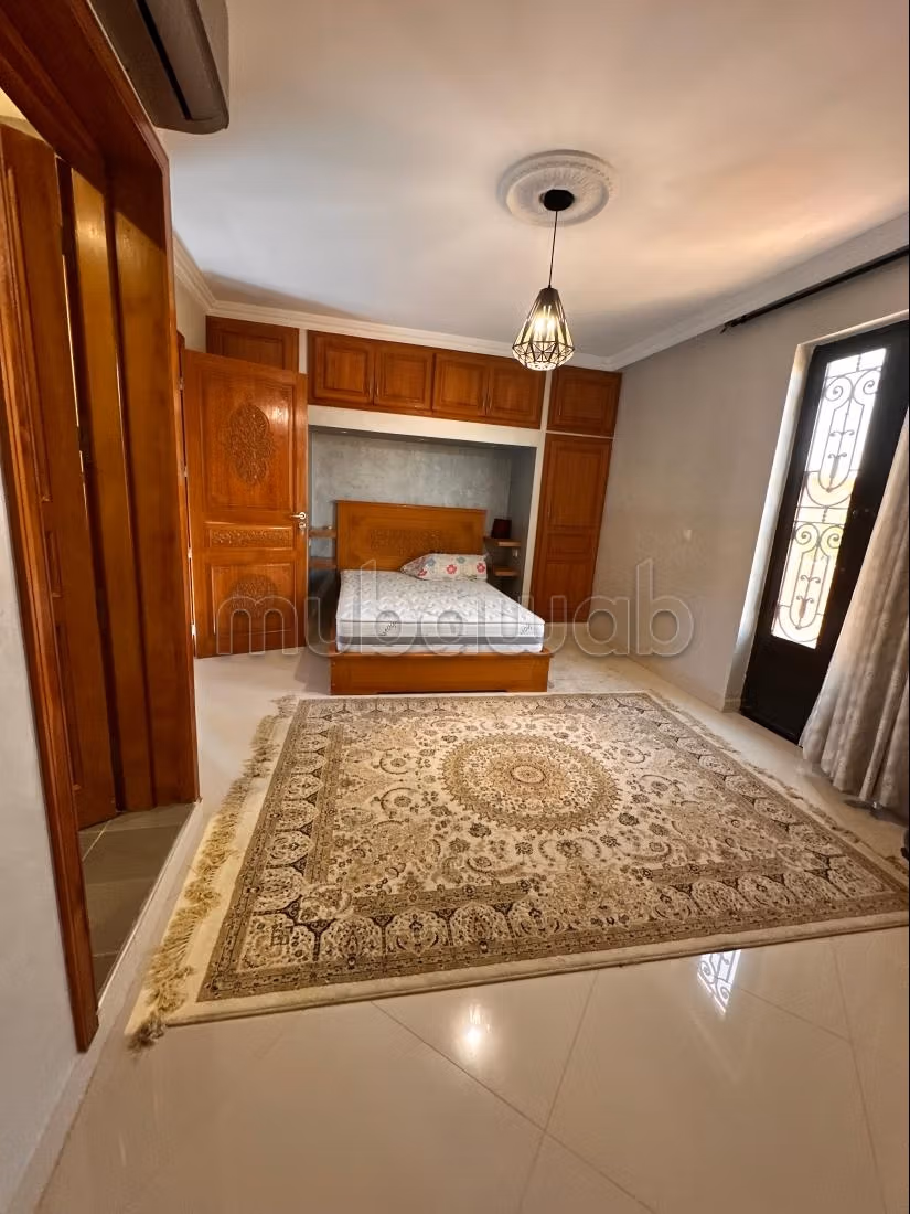 Villa arredata con piscina in affitto a Targa