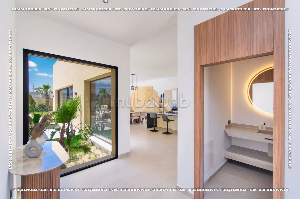 Villa arredata con giardino e piscina privata in vendita sulla strada per Amizmiz Km 17