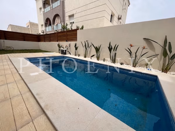 Appartement S2 avec piscine à La Marsa