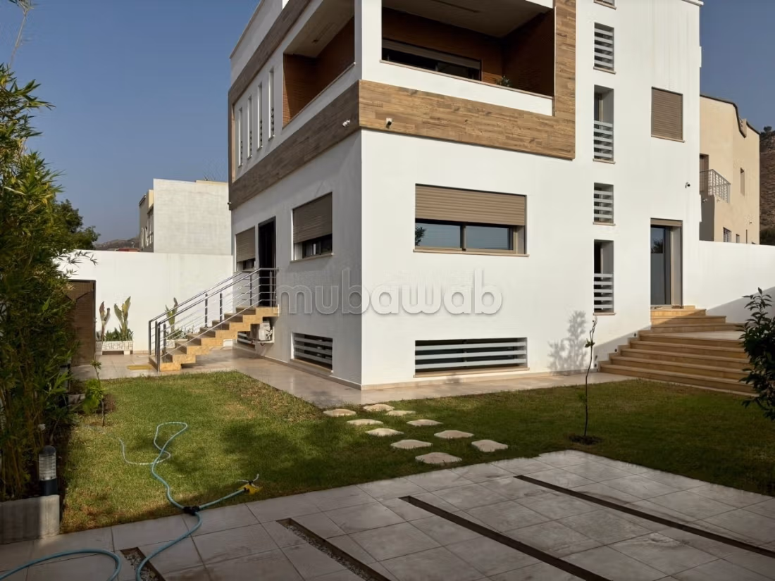 Villa moderna en venta
