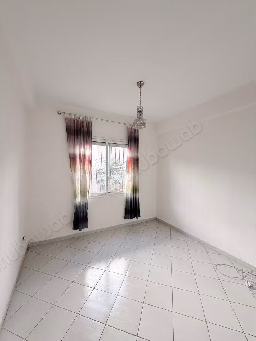 Appartement à vendre – Emplacement idéal — 5