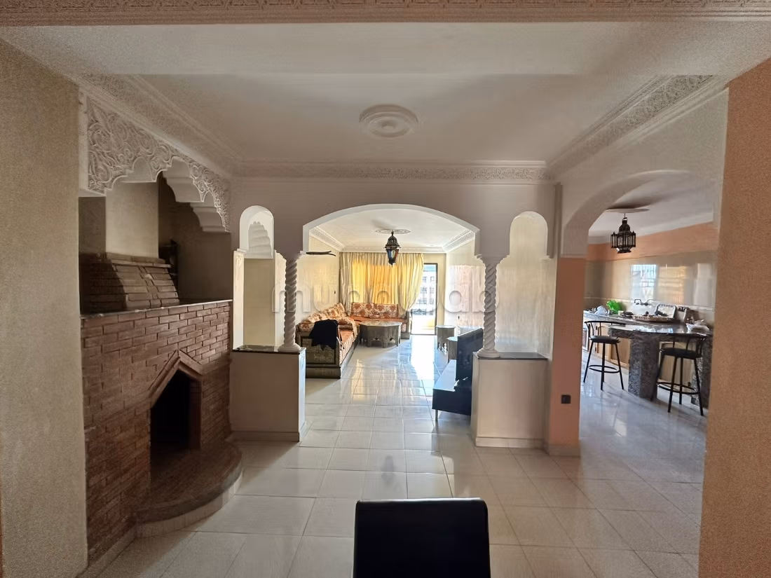 Beau Appartement Avec Vue Imprenable Sur La Ville — 5
