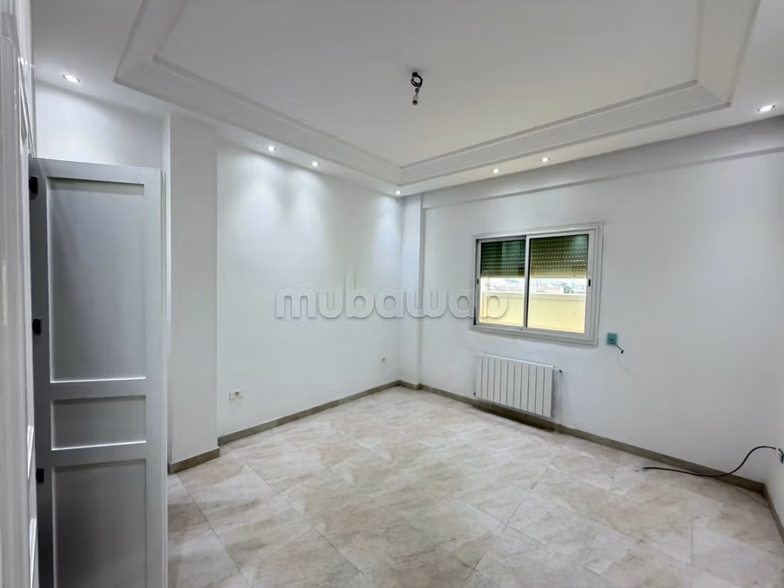 In affitto edificio nuovo di 1866 m² a Bab Saadoun