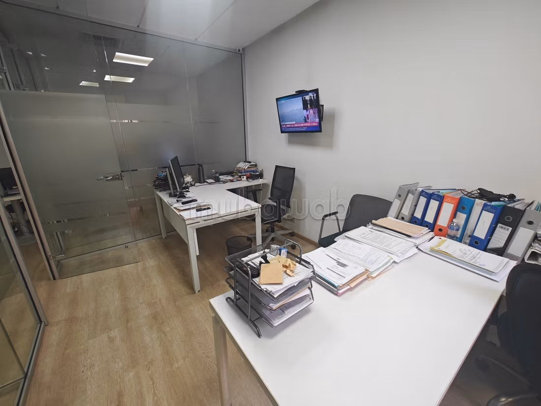 Kantoorplateau van 81 m² te koop
