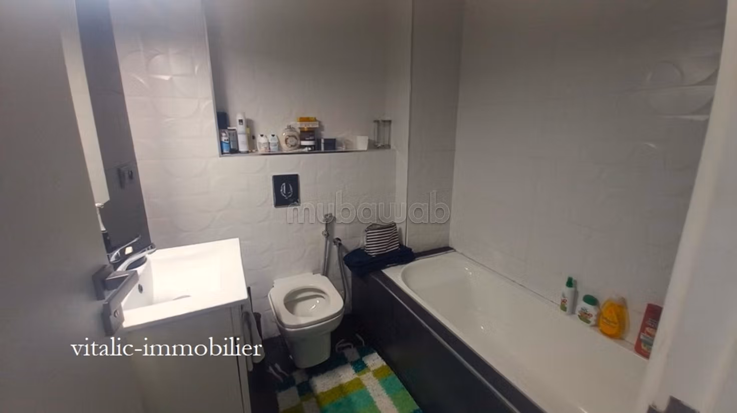 Appartement 202 m² f Administratif — 11