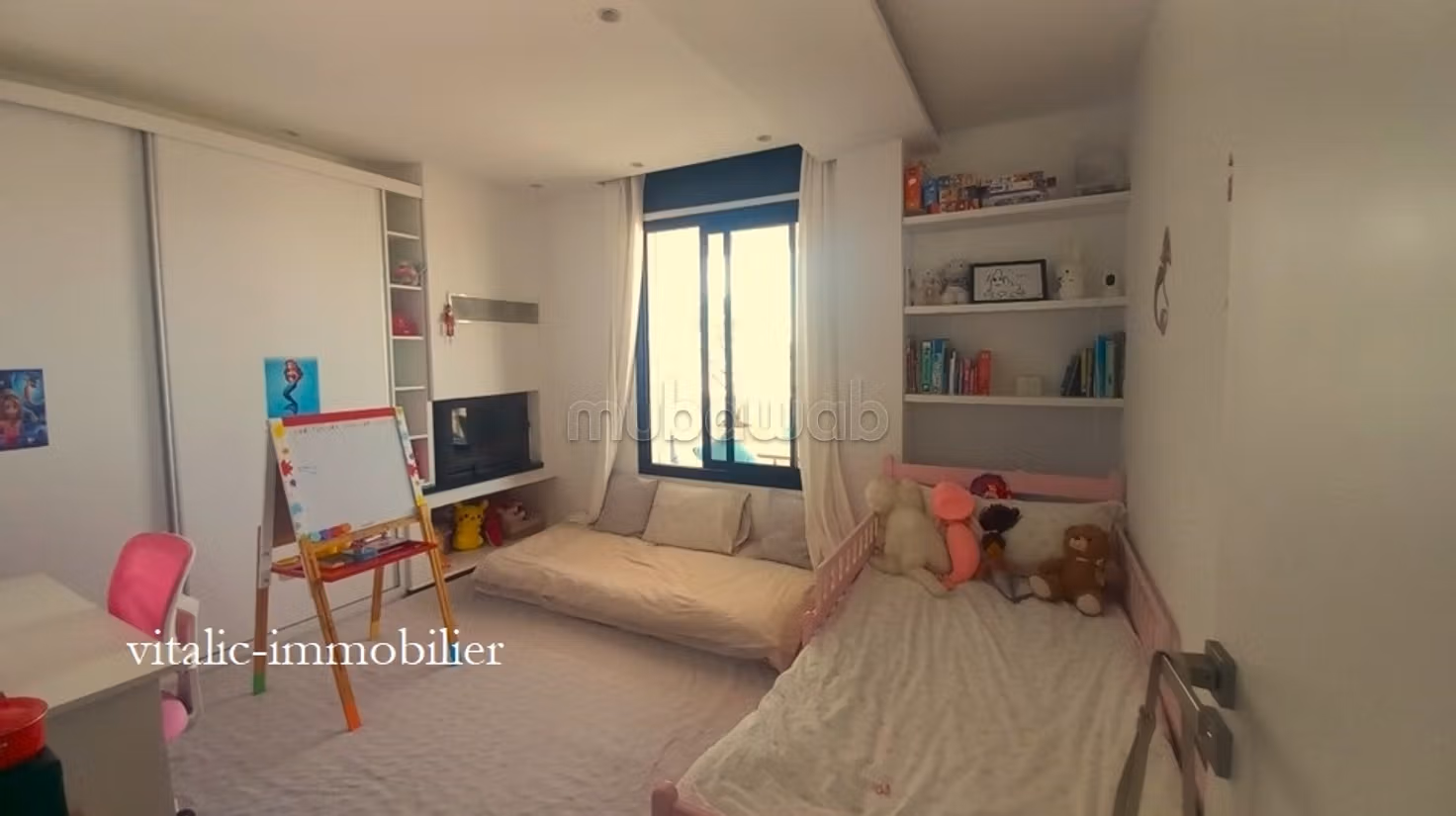 Appartement 202 m² f Administratif — 9