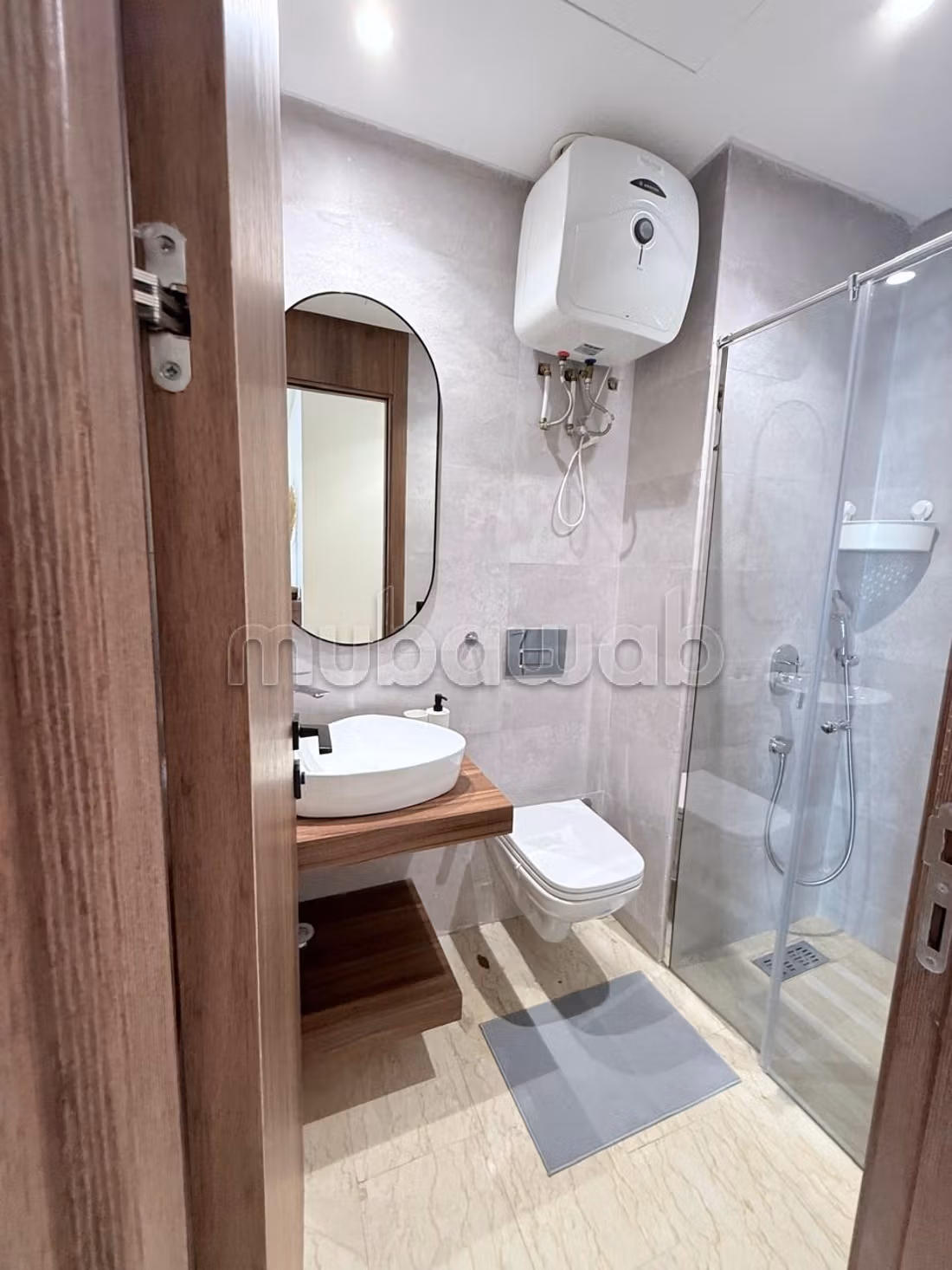 Superbo appartamento arredato in affitto a Bourgogne Ouest. Superficie di 54 m². Terrazza e ascensore