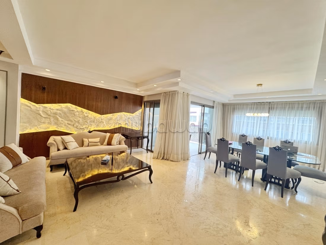 Appartement d’exception VVIP 185 m2
Racine — 4