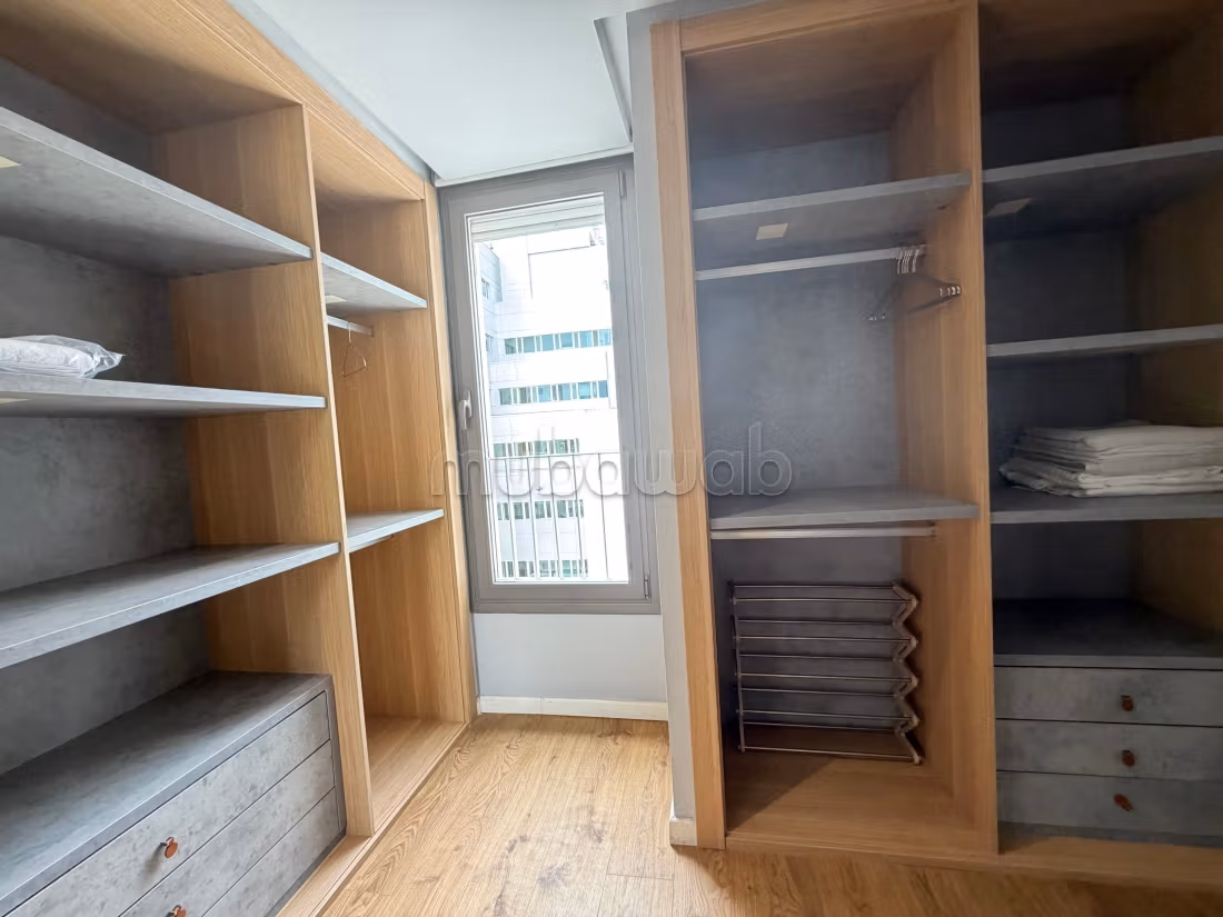À vendre appartement meublé à quartier gautier — 4