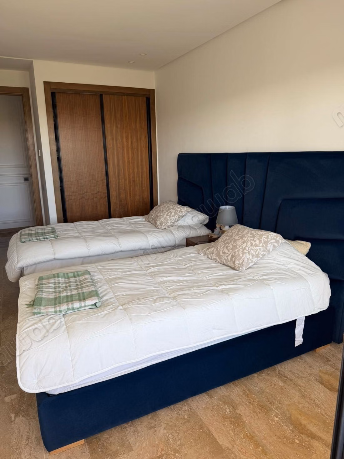 Top ground floor apartment furnished for rent in Dar Bouazza