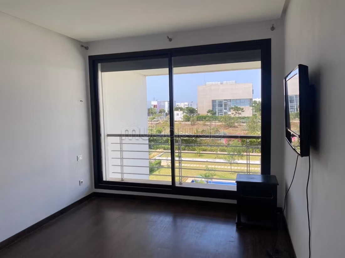 Location d’un bel appartement à La CGI 
BOUSKOURA — 2