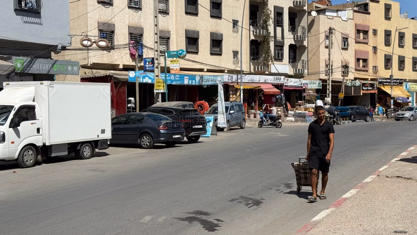 Commerciële ruimte te koop in El Hadadda. Oppervlakte 82 m²