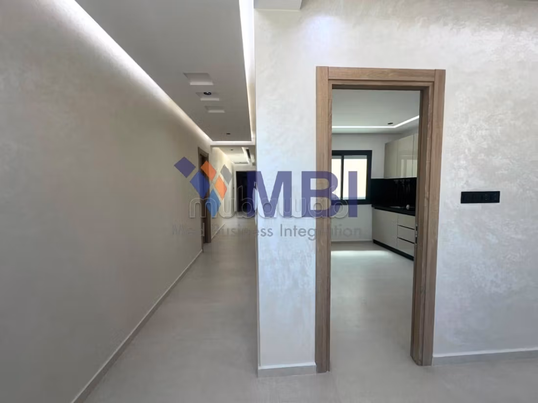 Appartement à Vendre à centre ville V. C. T. 2137 — 5