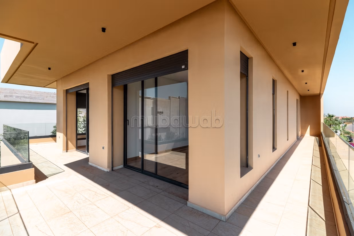 Villa van 507 m², nieuw, golfdomein