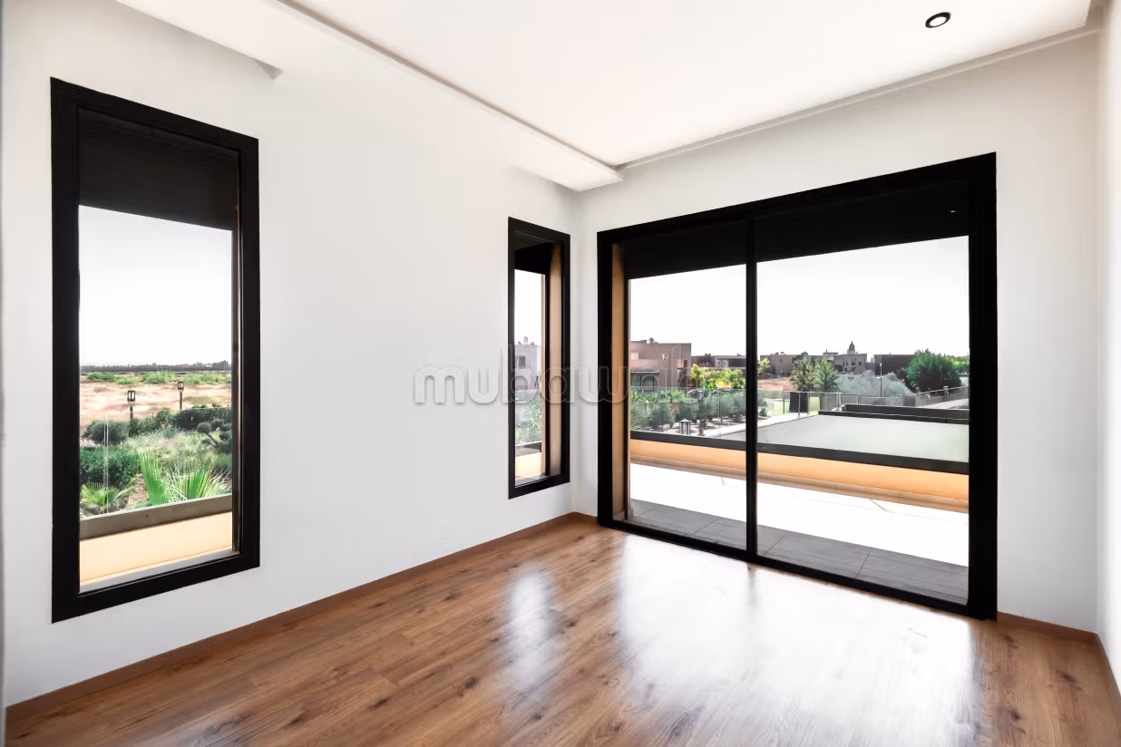 Villa van 507 m², nieuw, golfdomein