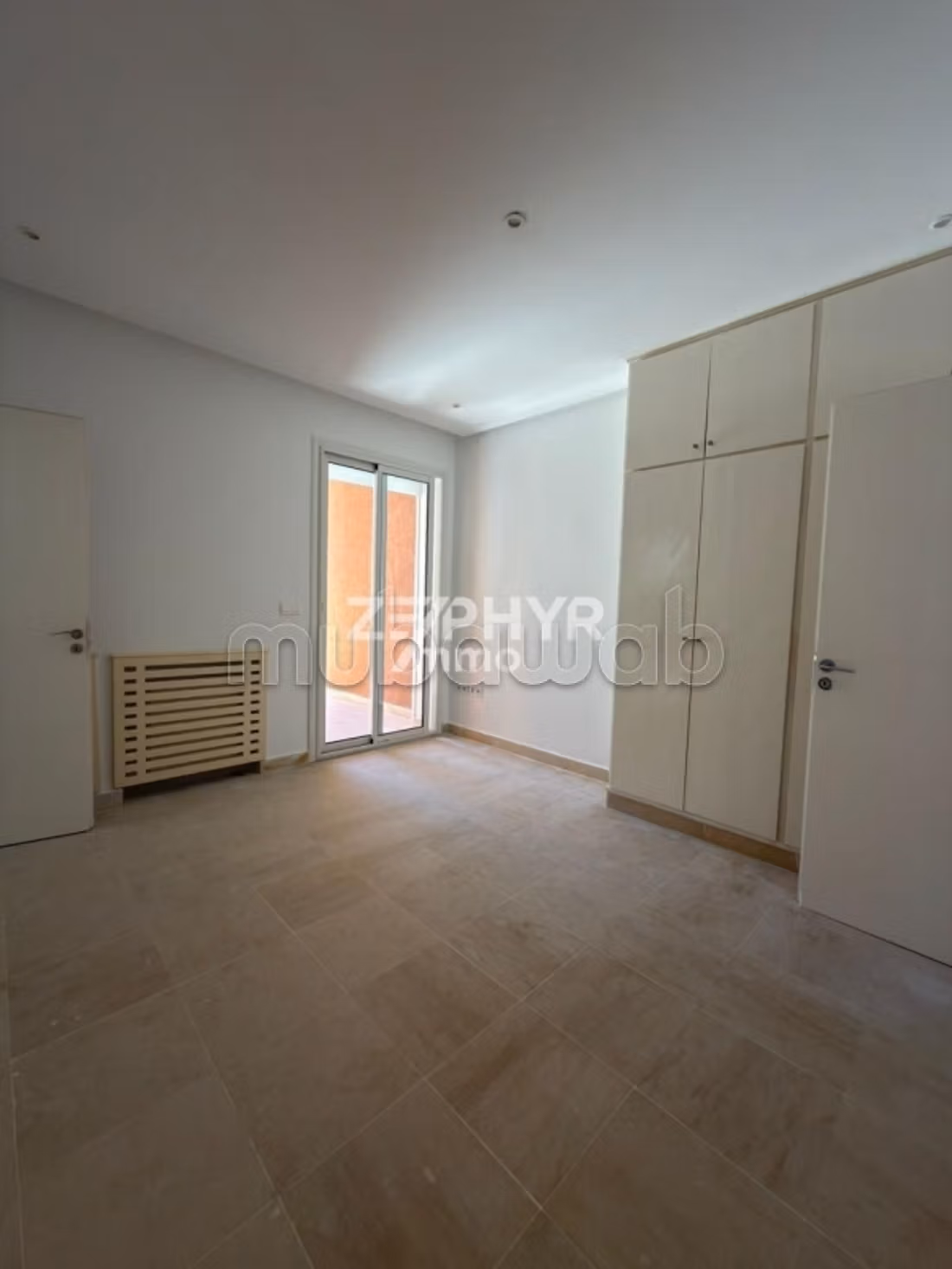 A louer appartement S2 Vide 220m² à Gammarth