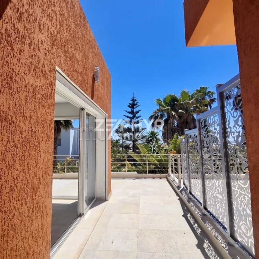 A louer appartement S2 Vide 220m² à Gammarth