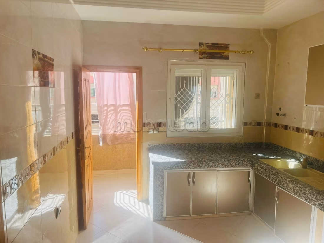 Casa de lujo con locales comerciales Kortoba