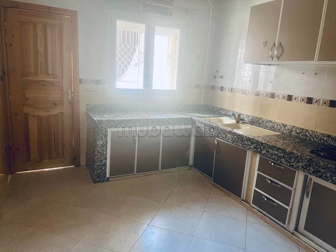 Casa de lujo con locales comerciales Kortoba