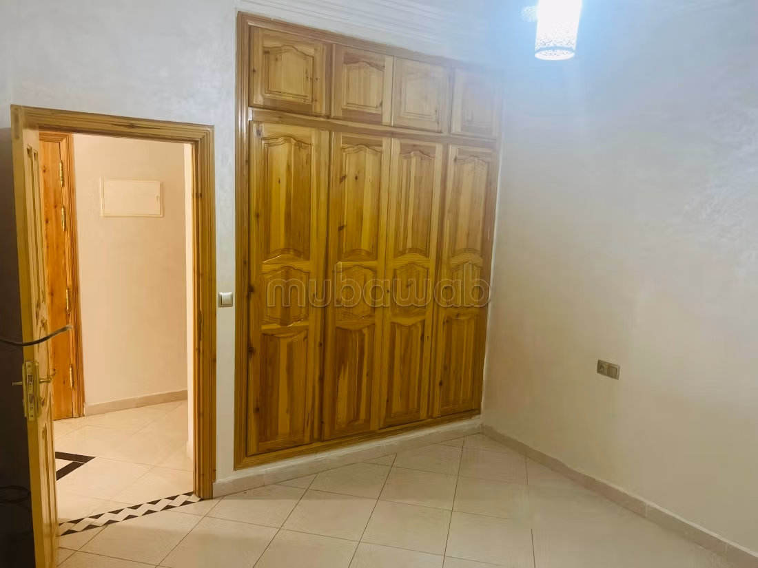 Casa de lujo con locales comerciales Kortoba