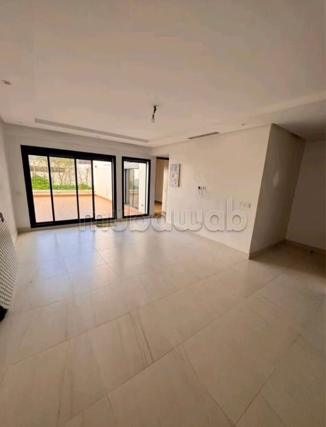 Vente d'un bel appartement à Palmier. Superficie 88 m². Avec garage et ascenseur