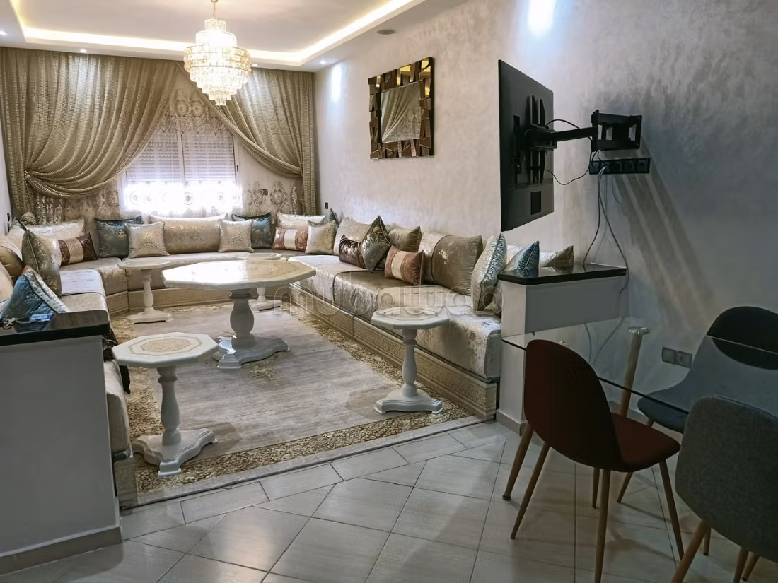 Superbe appartement meublé à vendre à Hay Alfadl. 3 grandes pièces. Salon typique marocain, résidence sécurisée — 2
