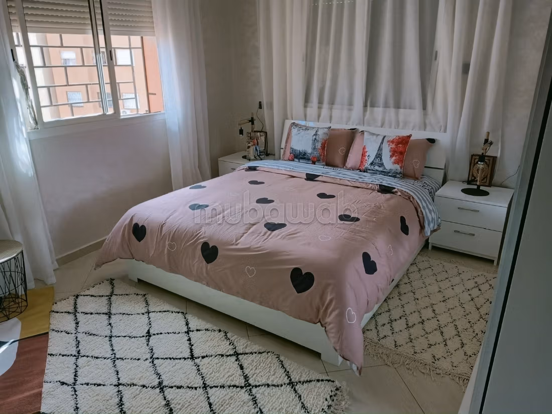 Superbe appartement meublé à vendre à Hay Alfadl. 3 grandes pièces. Salon typique marocain, résidence sécurisée — 3