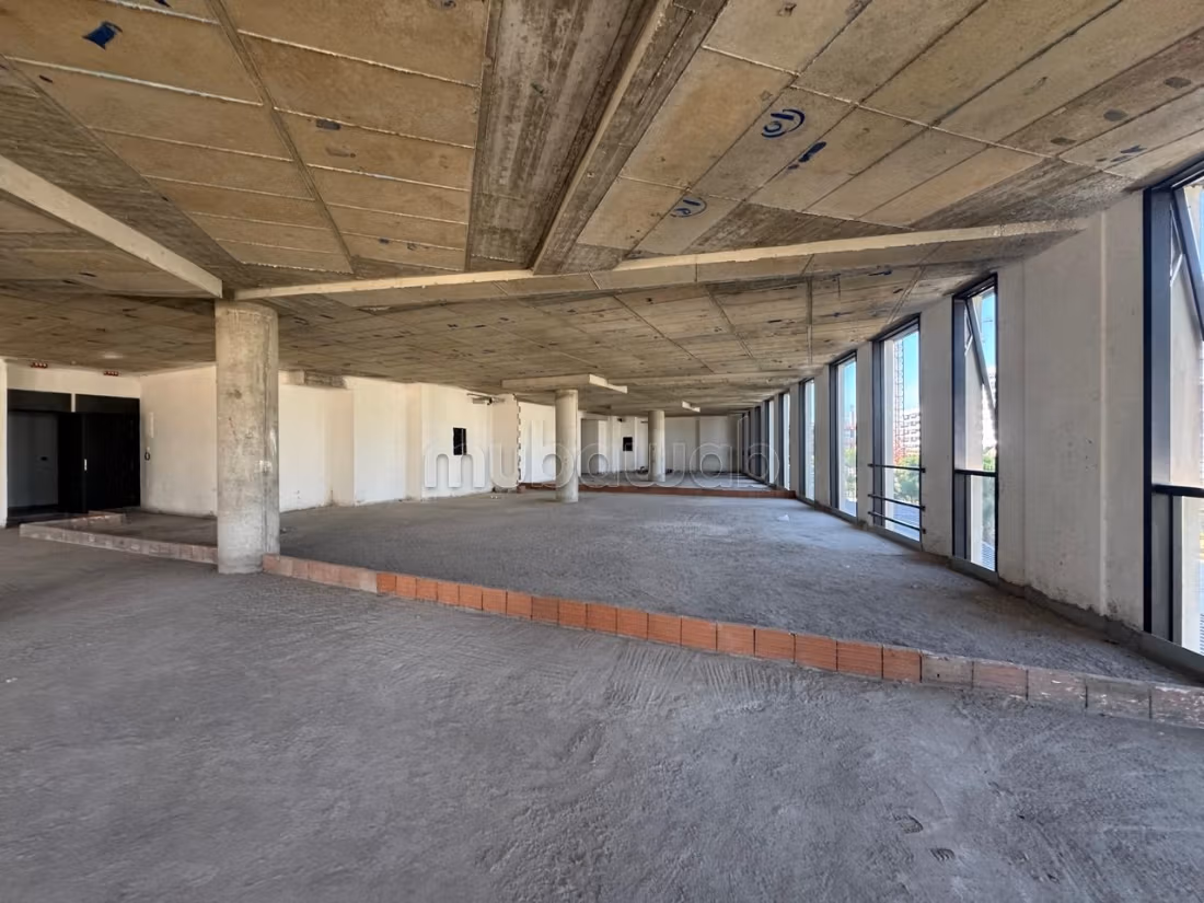 Ufficio Nuovo 1776 M² In Affitto A CFC