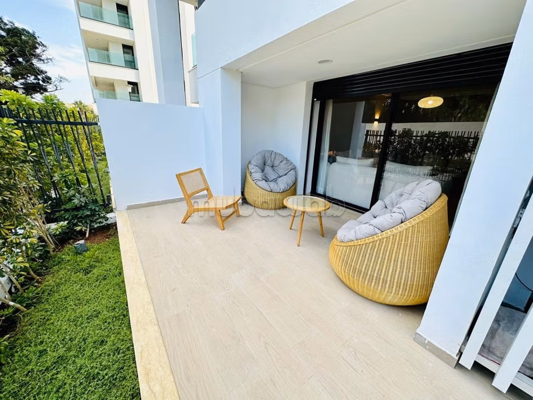 Appartement en location à Casablanca Finance City.
Superficie 125 m².
Meublé — 3