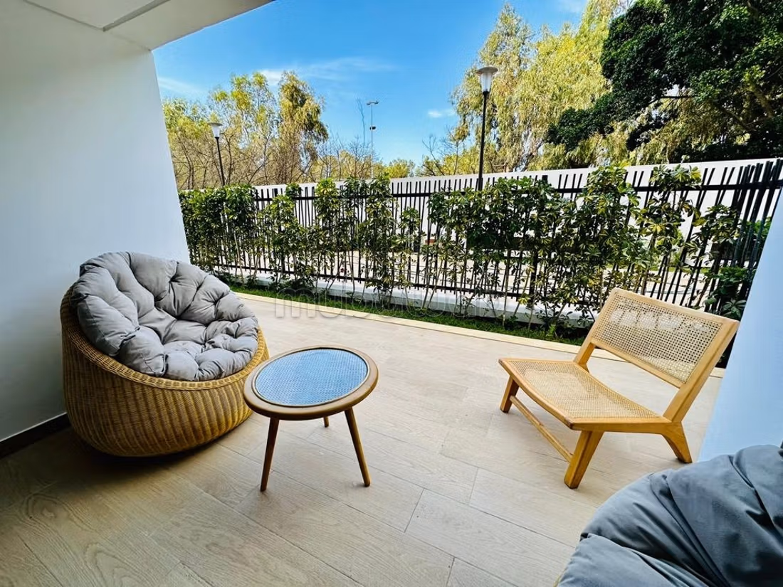 Appartement en location à Casablanca Finance City.
Superficie 125 m².
Meublé — 6