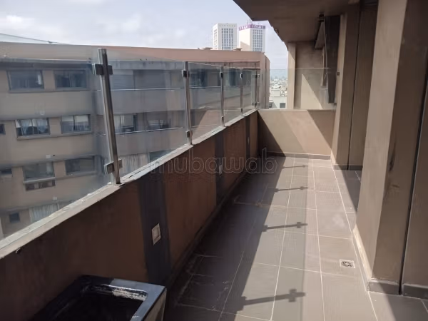Te huur appartement met terras in Gauthier
