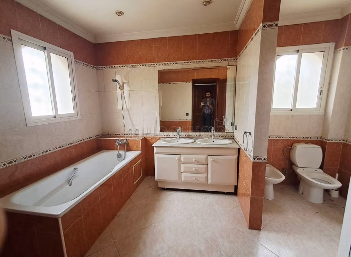 Villa a louer avec piscine a hay riad