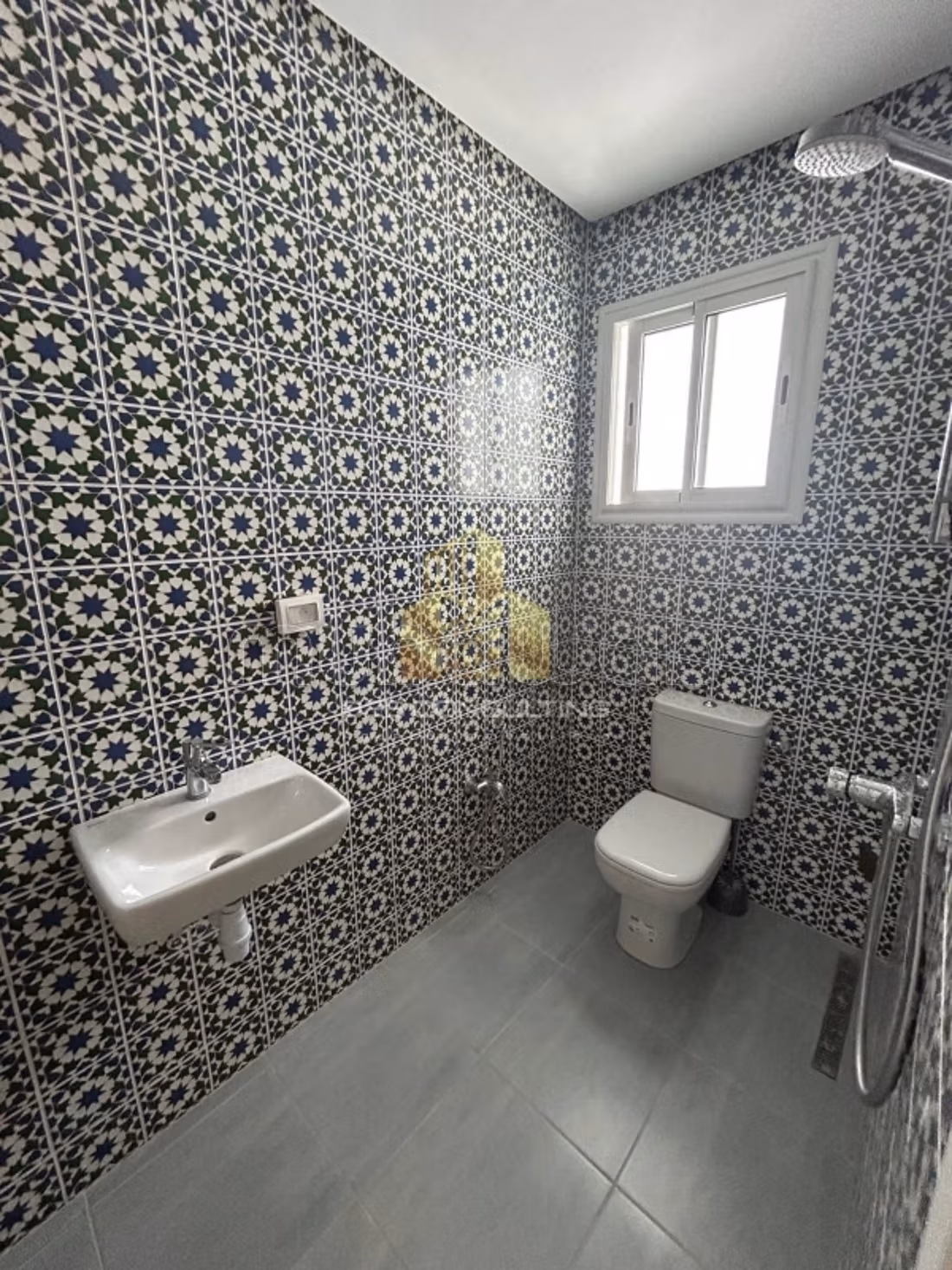 Location étage de villa s 3 a la marsa