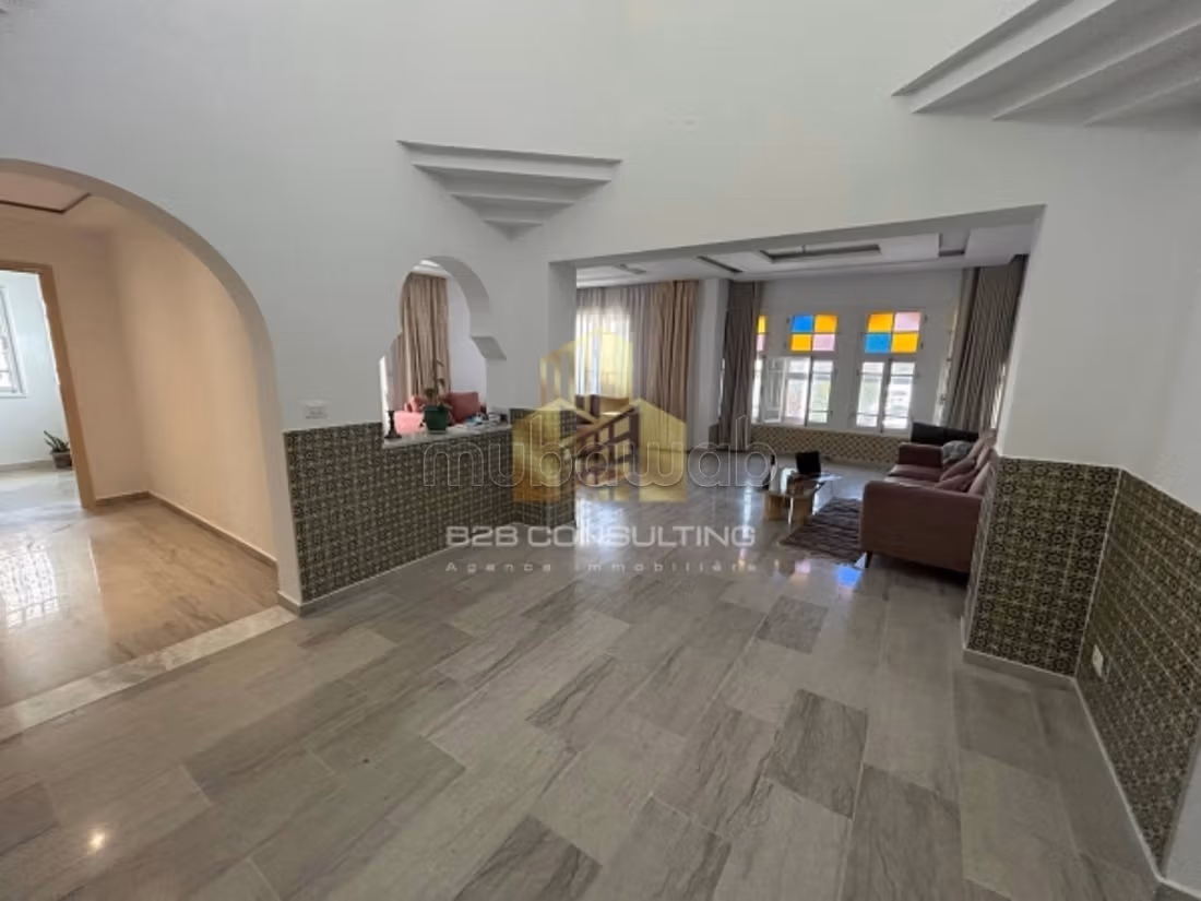 Location étage de villa s 3 a la marsa