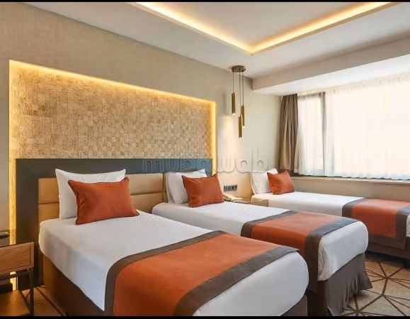 Apartment rental in Corniche. Area of 98 m². Parking spaces and garden