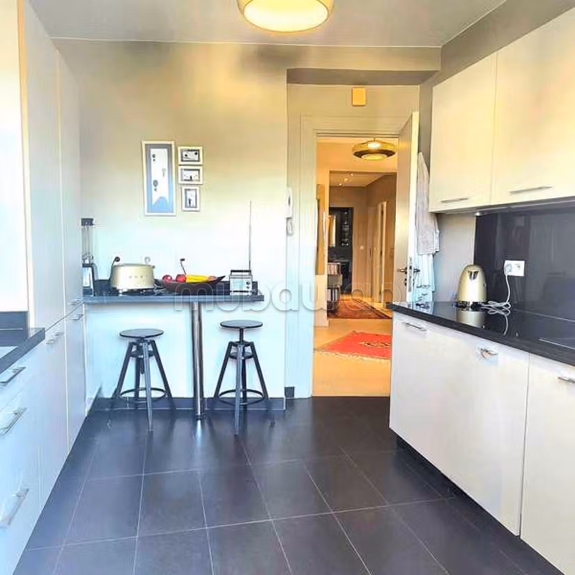 Appartamento in Vendita di 118.0 m² a Casablanca, Ospedali